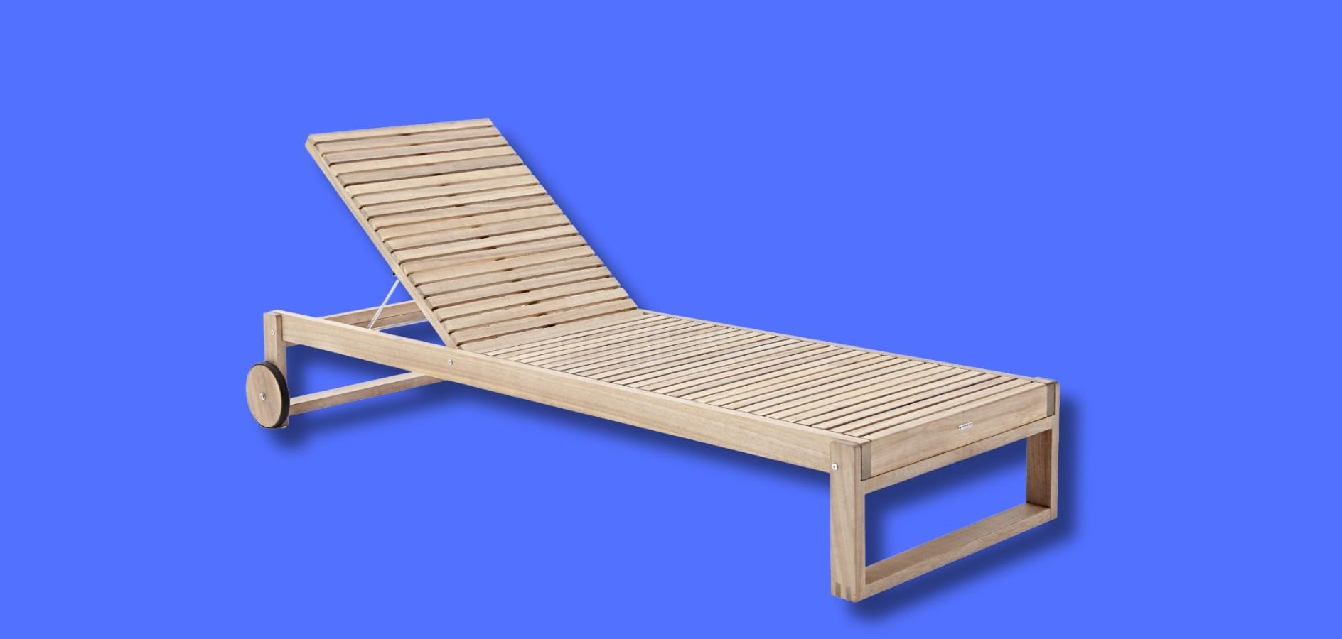 8 lettini prendisole che trasformeranno il tuo giardino in un angolo di spiaggia