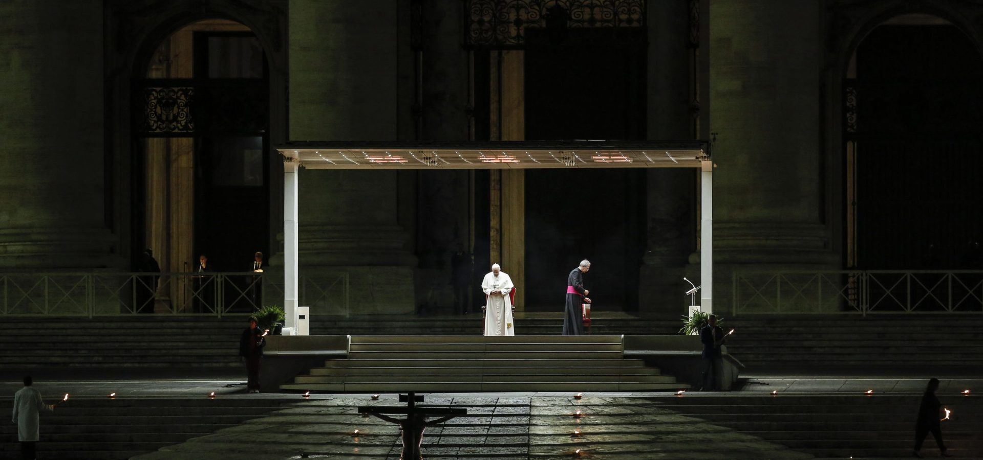 Papa Francesco morto, le 20 foto simbolo del pontificato di Bergoglio