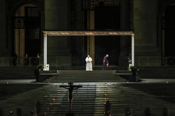 Papa Francesco morto, le 20 foto simbolo del pontificato di Bergoglio