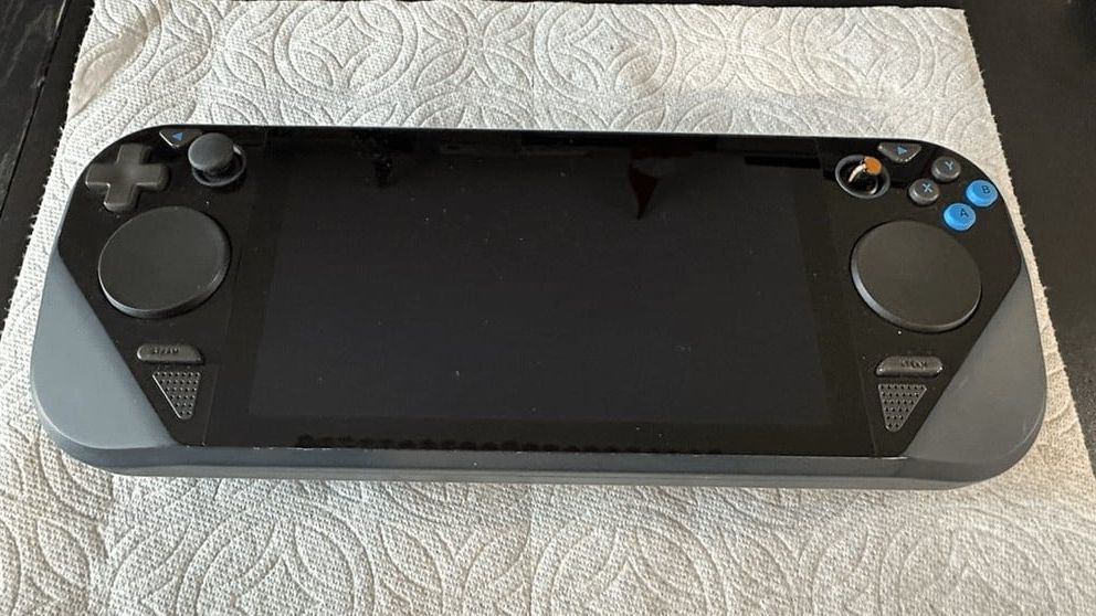 Steam Deck, un prototipo raro è stato venduto a 2000 dollari su eBay