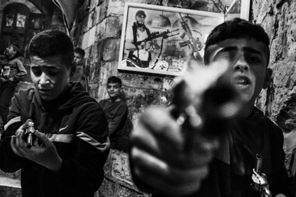 Lorenzo Tugnoli, intervista al fotoreporter premio Pulitzer sul conflitto in Medio Oriente