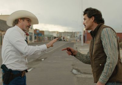 Eddington di Ari Aster è un viaggio splatter e surreale nella tensioni della società americana