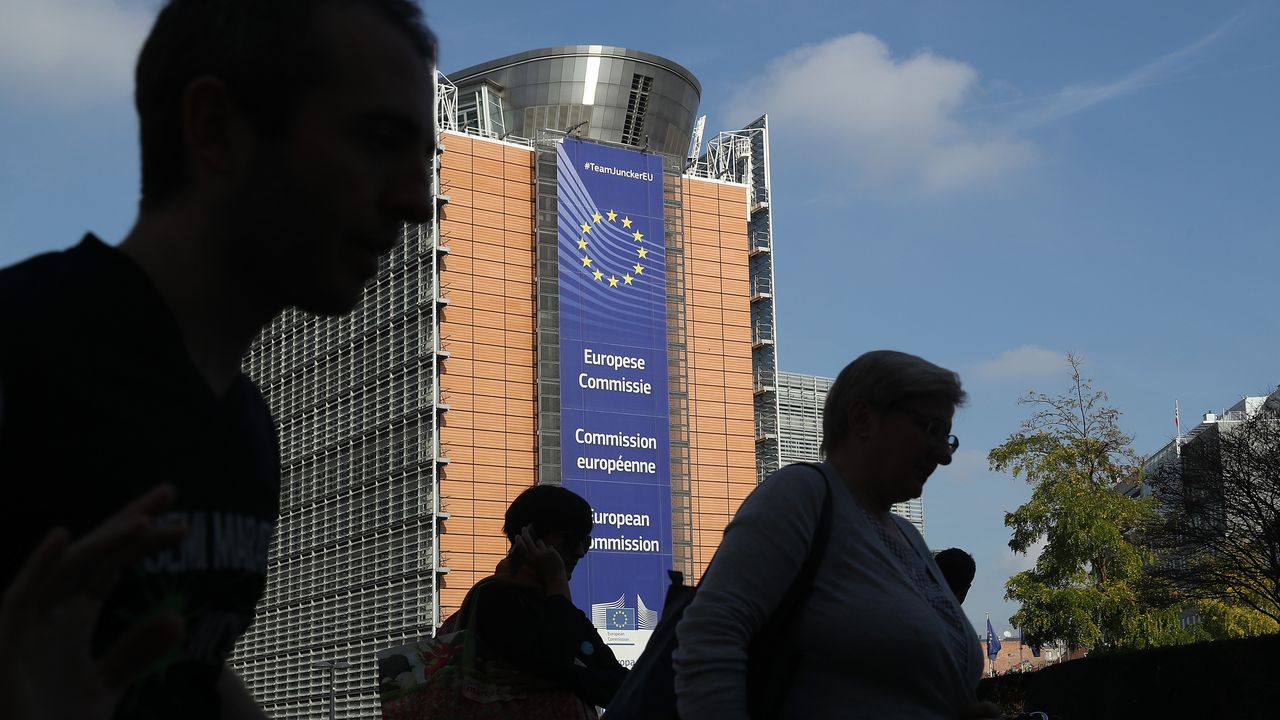 Web tax, come l’Europa potrebbe usarla per ripagare 350 miliardi di debito post Covid (e vendicarsi dei dazi di Trump)