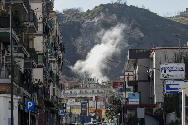 Terremoto a Napoli, cosa sappiamo della violenta scossa ai Campi Flegrei