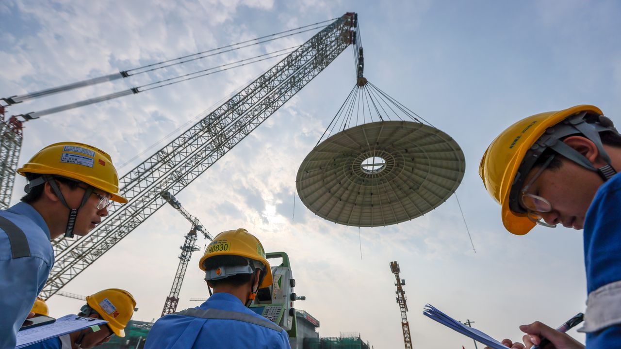 Nucleare, quali sono le aziende in cui BigTech ha investito miliardi per alimentare il boom dell’AI