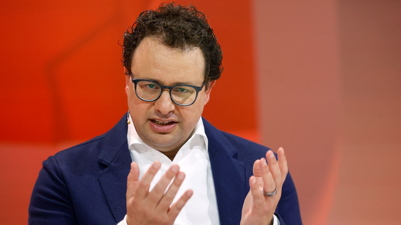 Per Dario Amodei (Anthropic) l’AI porterà la disoccupazione americana al 10-20% in cinque anni