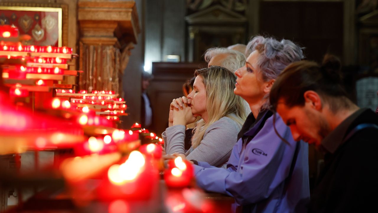 Preghiere online, abbiamo provato l’app Click To Pray per pregare assieme a fedeli di tutto il mondo