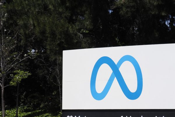 Da Meta giro di vite contro le truffe che usano l’IA per impersonare marchi e vip – Web & Social