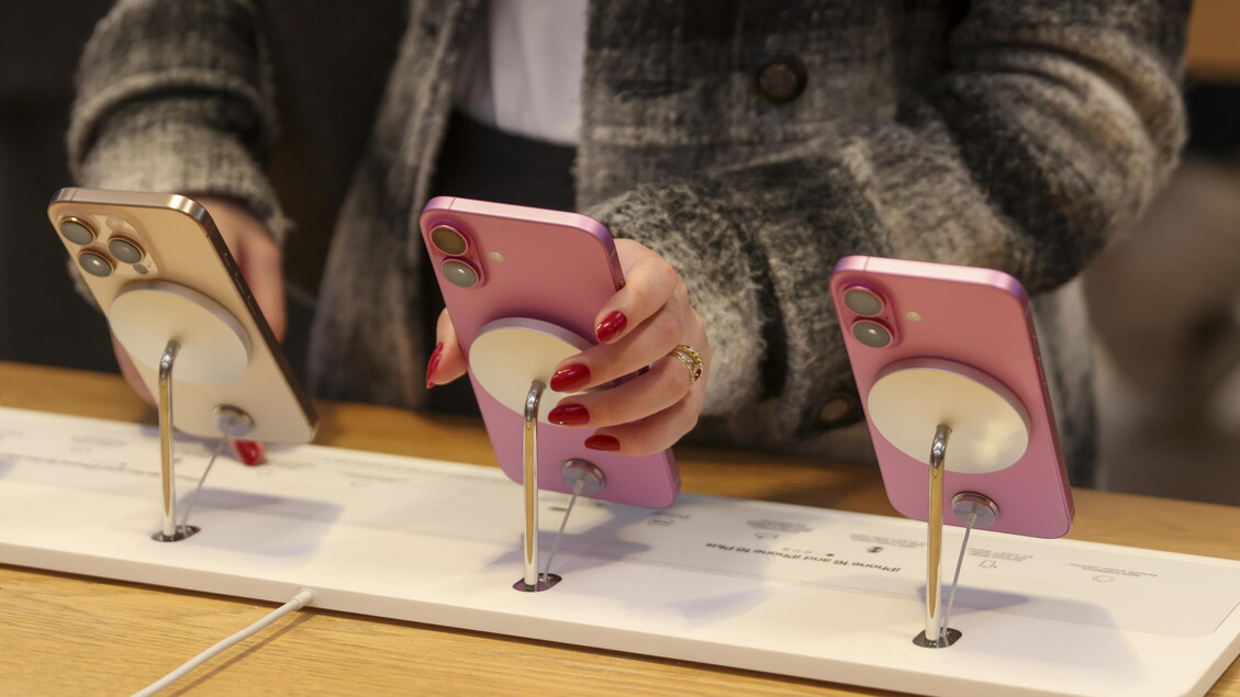 Trump minaccia dazi su Apple del 25% se non produce negli Usa – Notizie