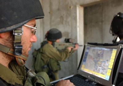 E se usassimo l’intelligenza artificiale per fare la pace, anziché la guerra?