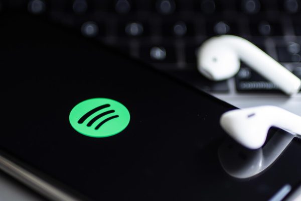 Spotify sfida Amazon con l’acquisto di audiolibri dall’app – Software e App