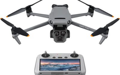 DJI Mavic 3 Pro with DJI RC (Remote Control with Screen) Drone with Triple Camera and Hasselblad Camera with 4/3 CMOS, 43 Minutes Flight Range and HD Video Transmission up to 15km