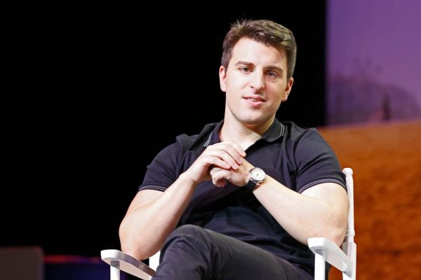 Brian Chesky e il nuovo Airbnb: “Ecco perché abbiamo deciso di cambiare tutto”
