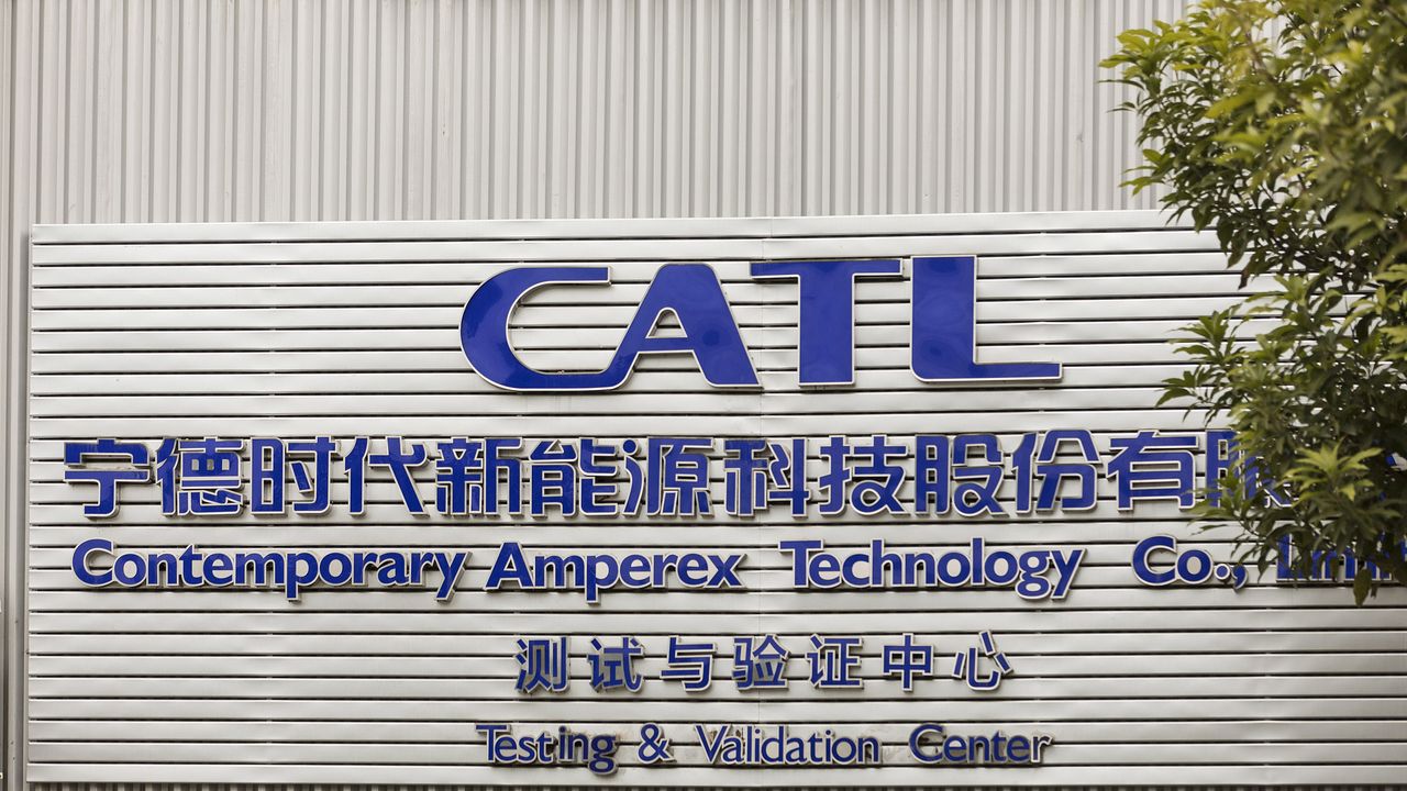 Catl, cosa vuol fare l’azienda che produce le batterie più usate per le auto elettriche