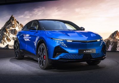 Alpine A390, primo contatto: una fastback che promette qualità e divertimento