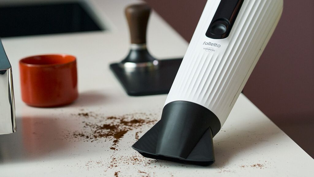 Arriva il primo aspirabriciole Folletto