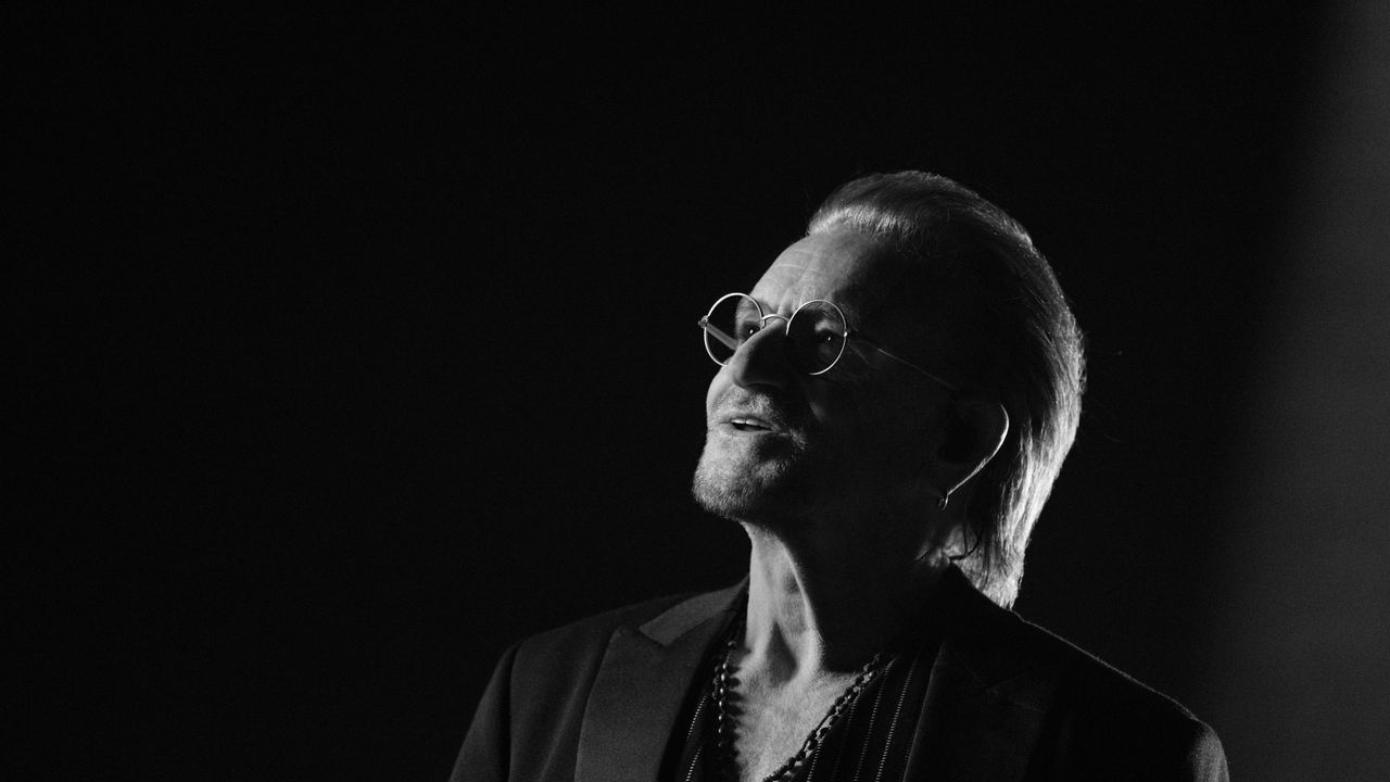 Bono Stories Of Surrender, la recensione del documentario ora disponibile su Apple Tv+