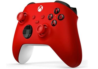 Controller Xbox in offerta su Amazon: colori iconici e versioni speciali a partire da 51€