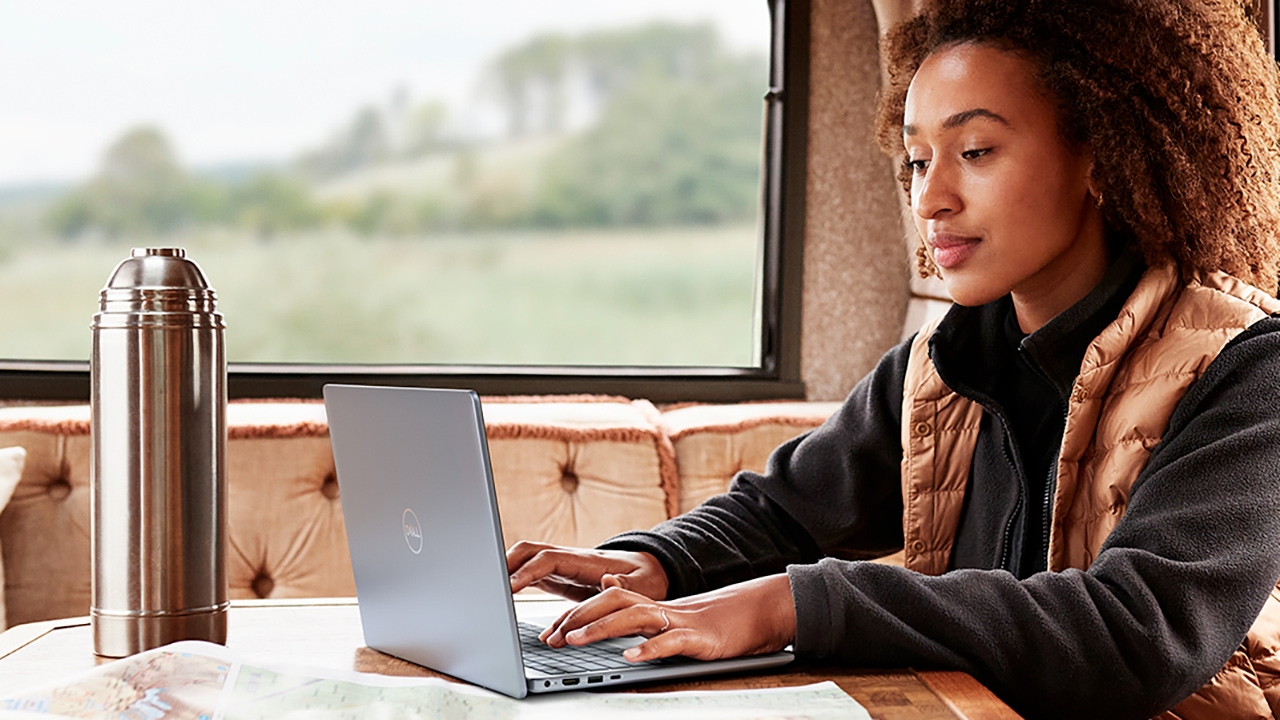 Due laptop da 15,6 con 16 GB di RAM e SSD da 512 GB in forte sconto per la Amazon Tech Week: eccoli a partire da 399€