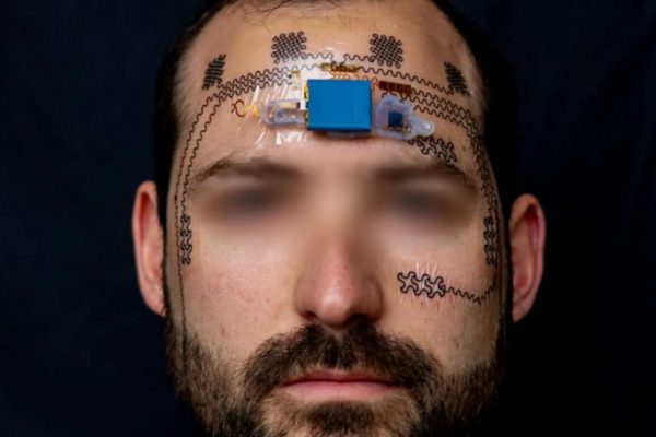 E-tattoo: arriva il tatuaggio elettronico che misura lo stress sul lavoro