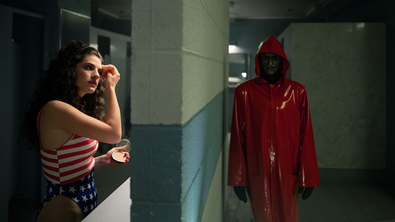 Fear Street Prom Queen su Netflix, il film è banale ma ha qualche bizzarria lo rende divertente