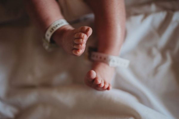 Editing genetico Crispr, un neonato con una malattia rara ha ricevuto la prima terapia su misura al mondo