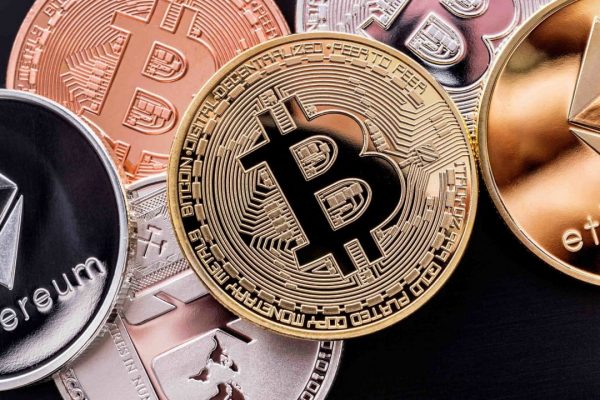 Kuwait dichiara illegale il mining di criptovalute: consumo energetico crolla del 55%