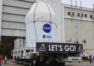 La NASA ha discusso le problematiche dello scudo termico della navicella Orion per Artemis II ma c'è piena fiducia