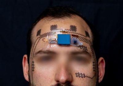 Arriva il tatuaggio elettronico che ci dice se stiamo lavorando troppo intensamente, mettendo a rischio la salute