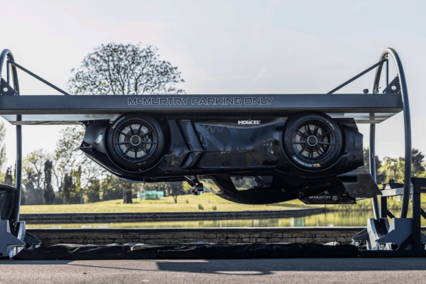 McMurtry Spéirling, come funziona l’auto che può viaggiare a testa in giù