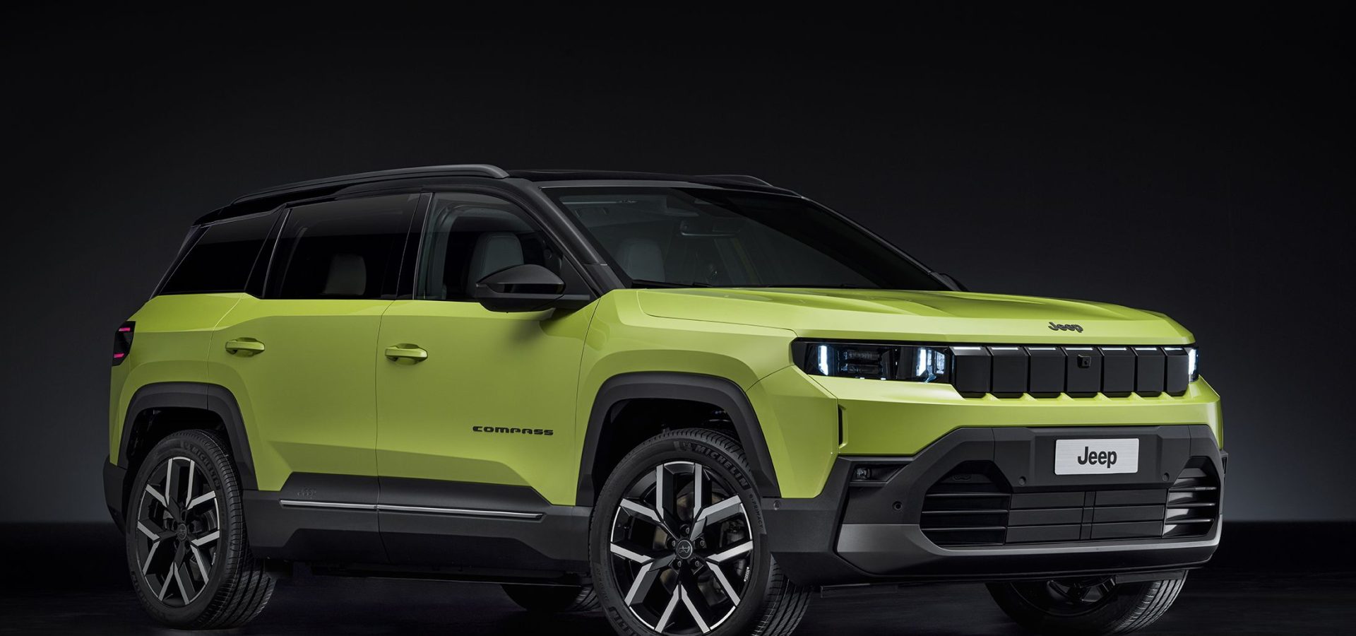Nuova Jeep Compass 2025, il primo contatto con la sport utility compatta made in Italy
