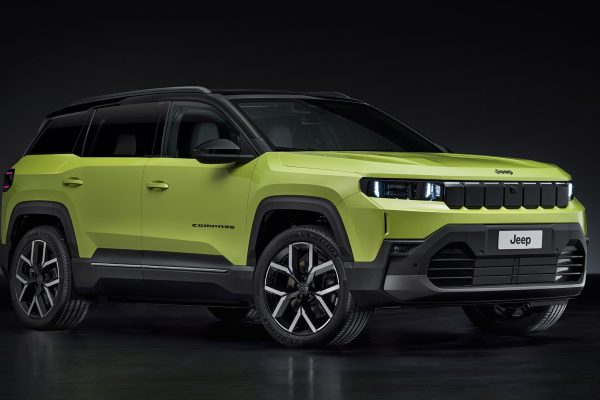 Nuova Jeep Compass 2025, il primo contatto con la sport utility compatta made in Italy