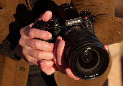 Panasonic annuncia due nuovi modelli della Serie LUMIX S: S1II e S1IIE.       C'è anche il nuovo obiettivo LUMIX S 24-60mm F2.8