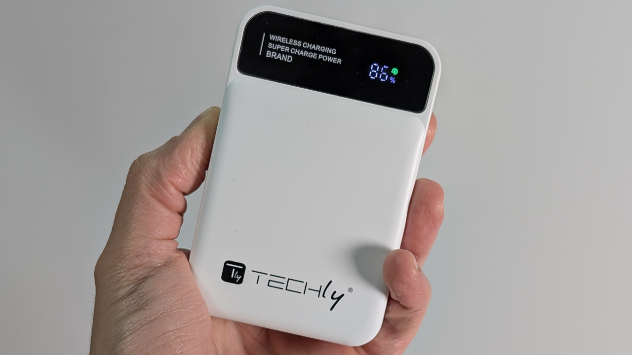 Power Bank Wireless Magnetica 3 in 1 TECHly: ricarica rapida comoda anche in movimento