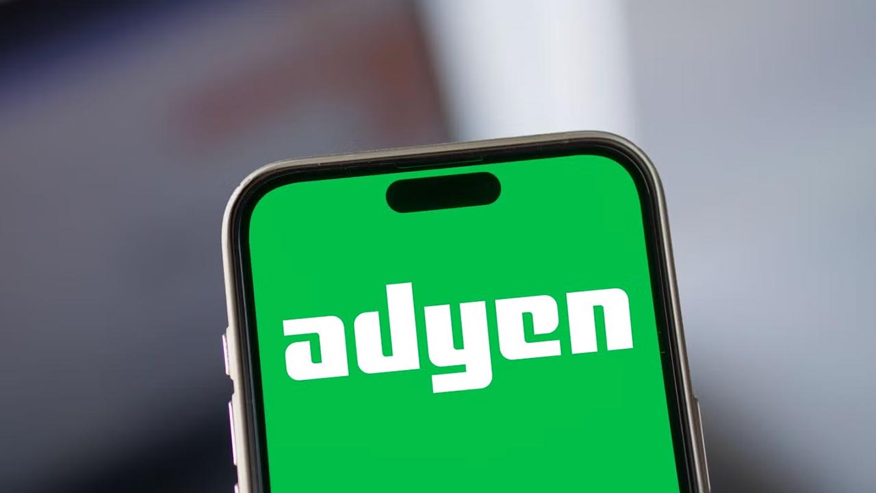 Shopping intelligente: Adyen fotografa l'Italia tra IA, omnicanalità e nuove esperienze d’acquisto