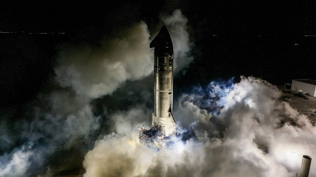 SpaceX: Starship Ship 35 ha eseguito due static fire, Starbase è diventata una città