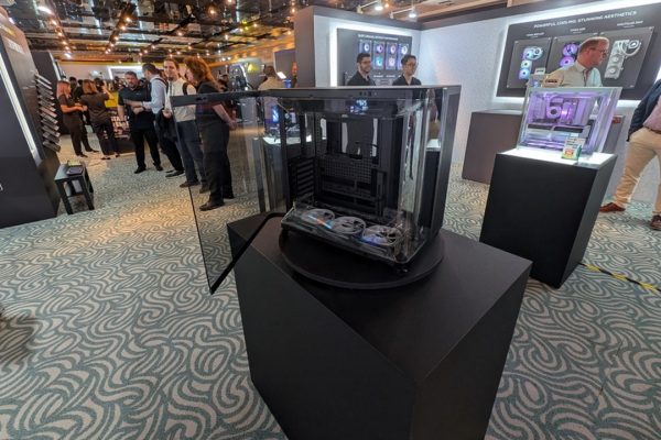 Tutte le novità di Corsair ed Elgato al Computex: per i giocatori come la MAKR 75 e non solo