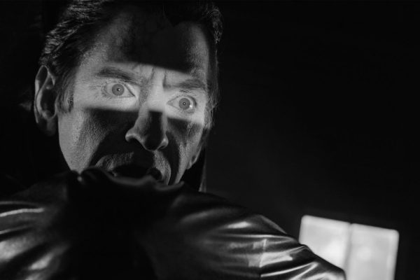 Vampire Zombies… From Space! Il film che mette insieme Dracula, zombie e viaggi nello spazio