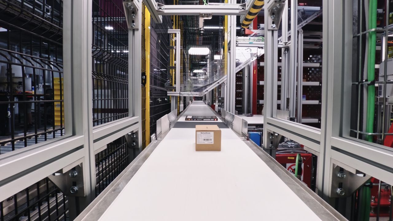 La logistica di Amazon sempre più veloce, guidano le consegne in giornata