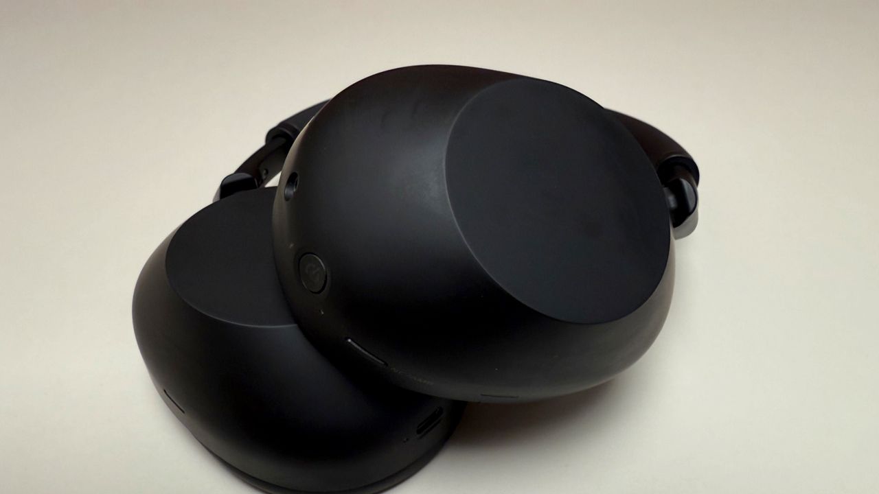 Recensione Sony WH-1000XM6, le migliori cuffie wireless con cancellazione attiva del rumore