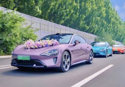 Xiaomi SU7 è super popolare nei matrimoni, ma un tamponamento a catena diventa virale