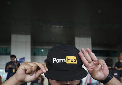 Indagini Ue su Pornhub e altri tre, ‘proteggiamo i minori’ – Web & Social