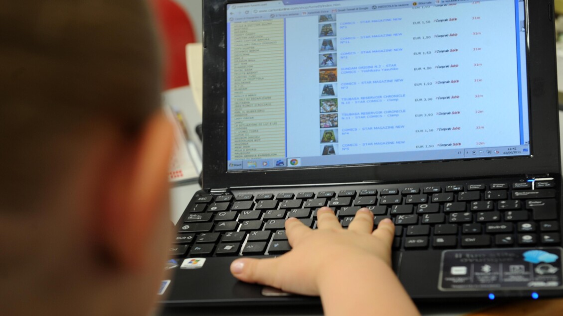 Primo ok dei 27 Ue alla ‘chat control’, l’Italia si astiene – Notizie