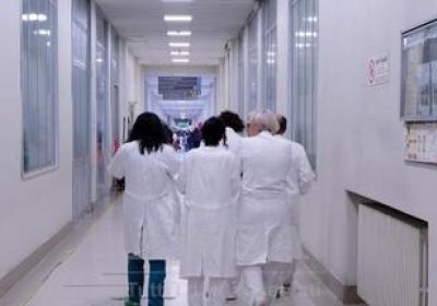 Il 46% medici usa l’IA, si risparmiano due settimane di lavoro – Notizie