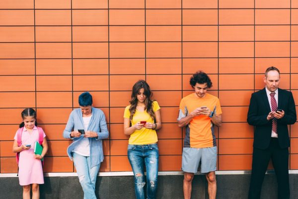 Altezza, il gene che spiega la differenza tra uomini e donne