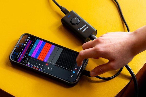 Fender Studio, l’app di registrazione gratuita che simula pedali e amplificatori
