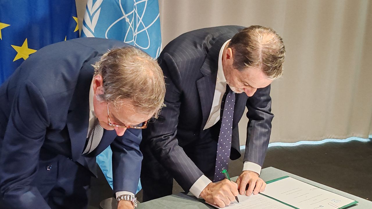 Nucleare, tra autosufficienza energetica e business Lombardia e Aiea hanno firmato l’intesa che sdogana di fatto l’atomo in Italia