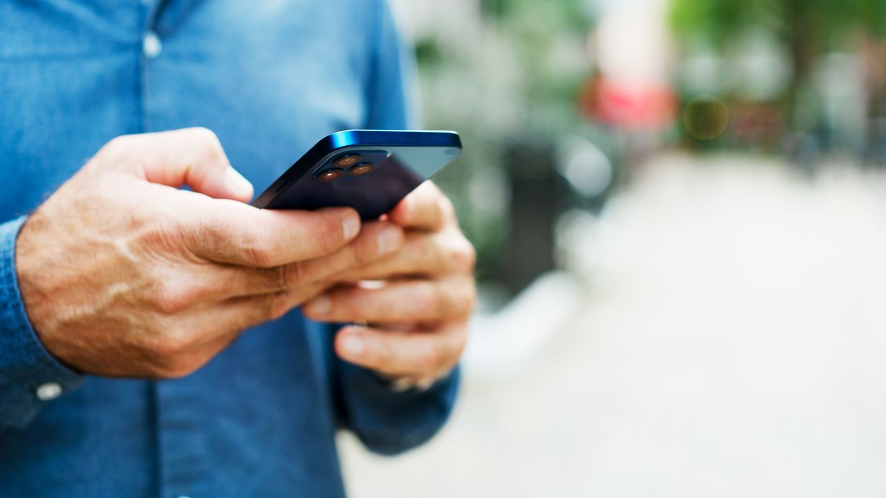 Regolamento Ecodesign, l’Unione europea vuole che gli smartphone durino di più