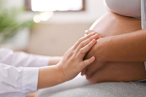 Social freezing, la Puglia è la prima regione italiana che offrirà un sostegno economico alle donne