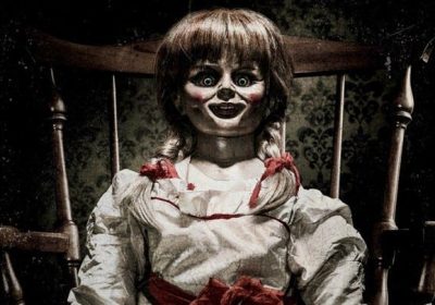 Annabelle, tutto quello che dovete sapere sulla reginetta della bambole assassine del cinema che esiste davvero